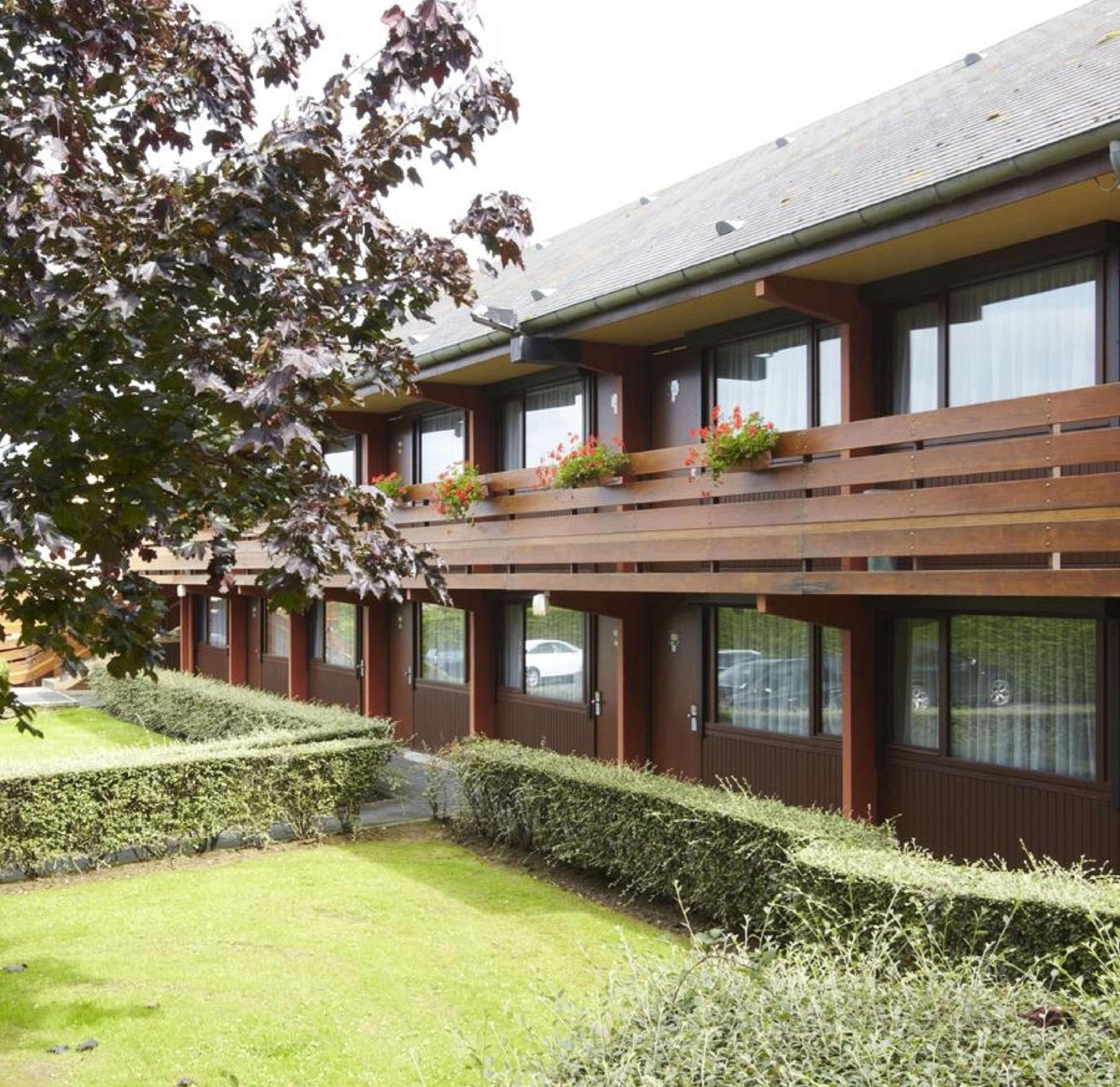Kyriad Honfleur - La Riviere Saint Sauveur Exteriör bild